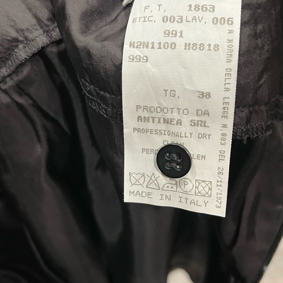 Emporio Armani made in Italy size 38 original tags fully lined. Velvet skirt - Picture 3 of 15